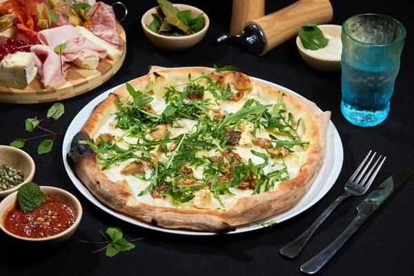 Pizza Vegană cu Hribi